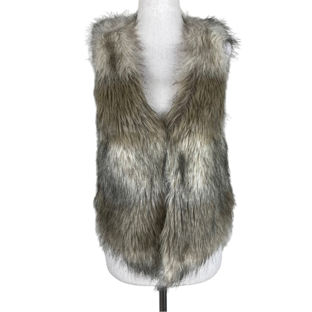 Me Jane Faux Fur Vest